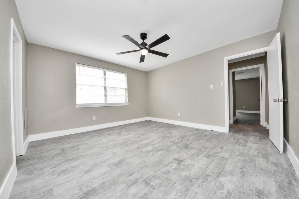 212 Harold Lane - Photo 15