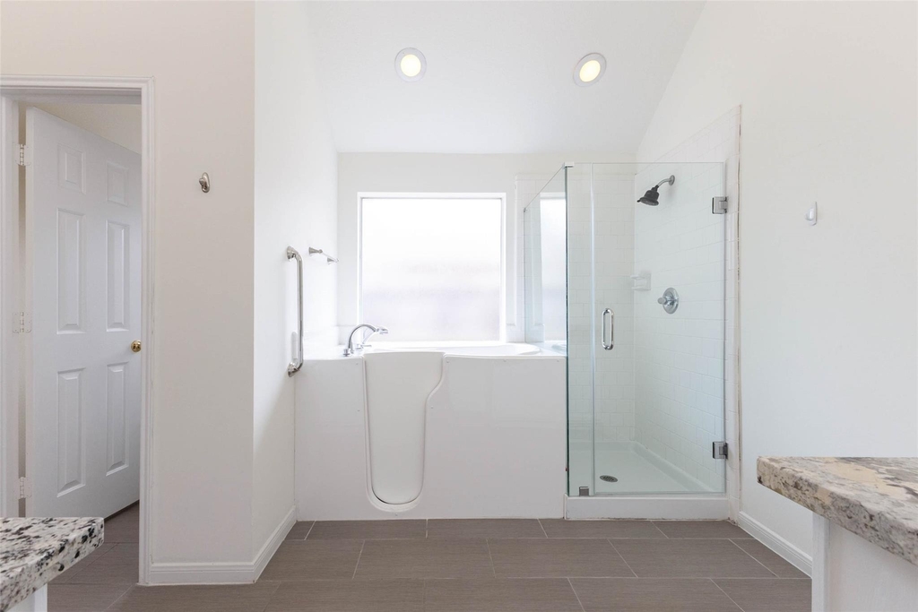 21703 Bay Palms Drive - Photo 20