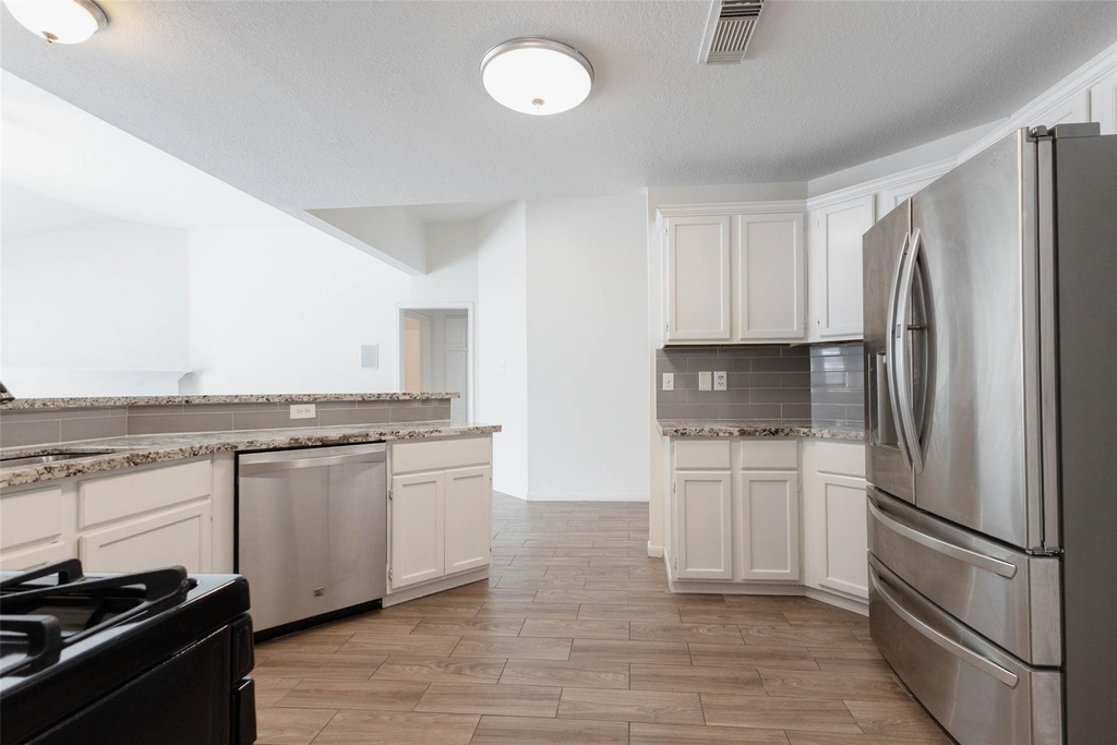 21703 Bay Palms Drive - Photo 14