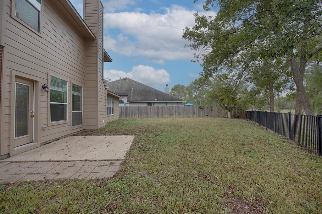 10411 Village Lake Drive - Photo 36