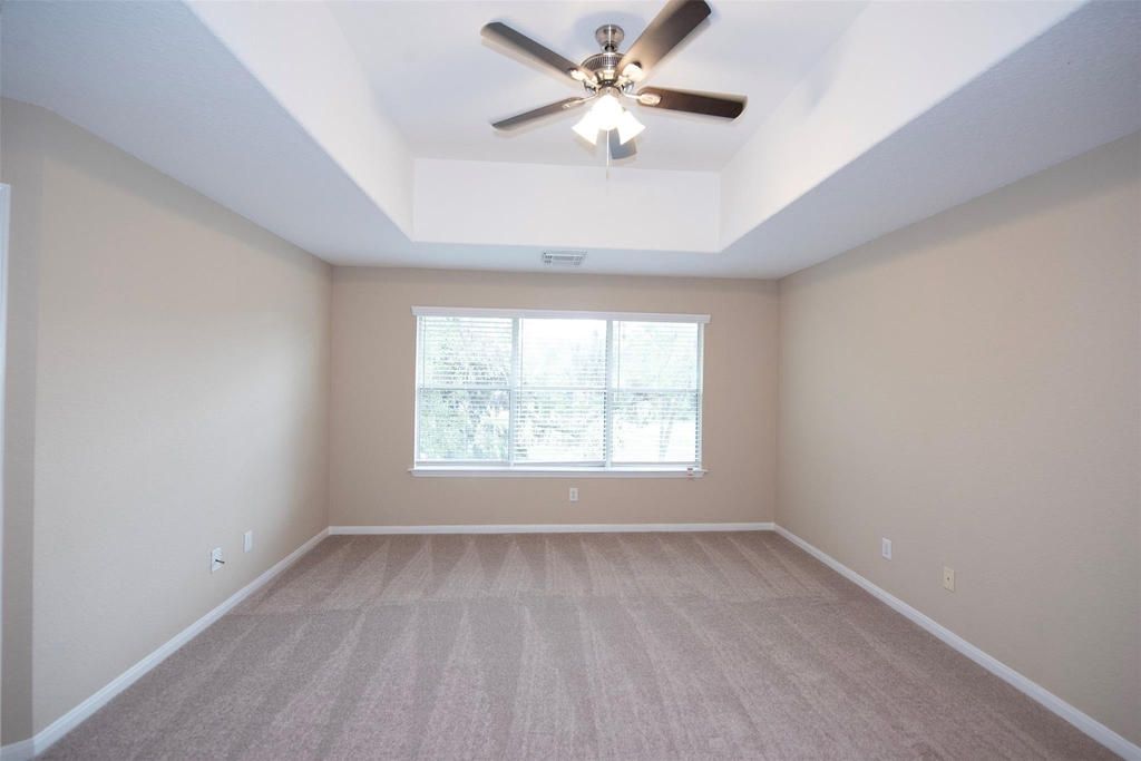 10411 Village Lake Drive - Photo 25