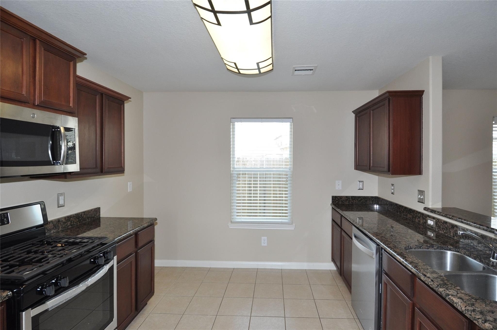 9434 Turquoise Meadow Lane - Photo 8