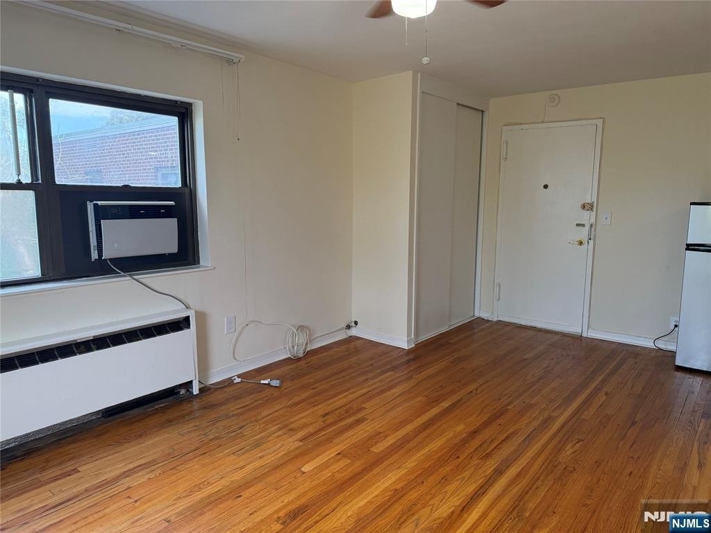 3040 Edwin - Photo 1
