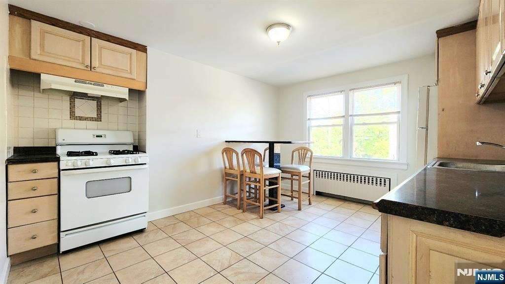409 Market - Photo 1