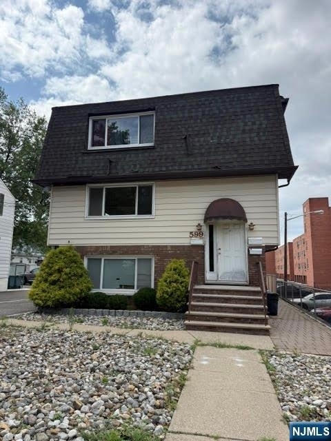 599 Boulevard - Photo 0
