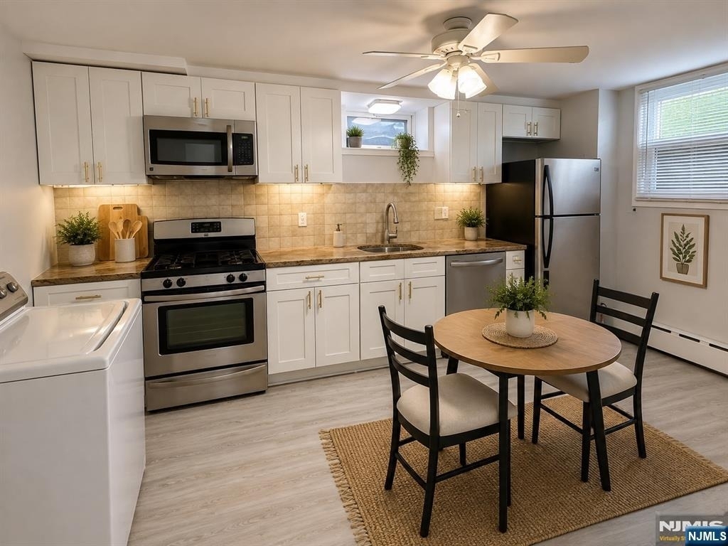 687 Midland - Photo 13