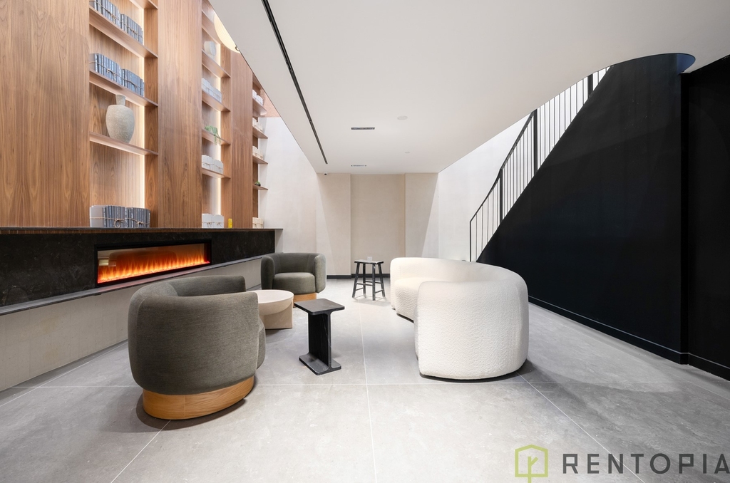 527 Grand St #103 - Photo 7