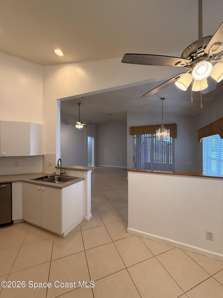 633 Nw Whitfield Way - Photo 6