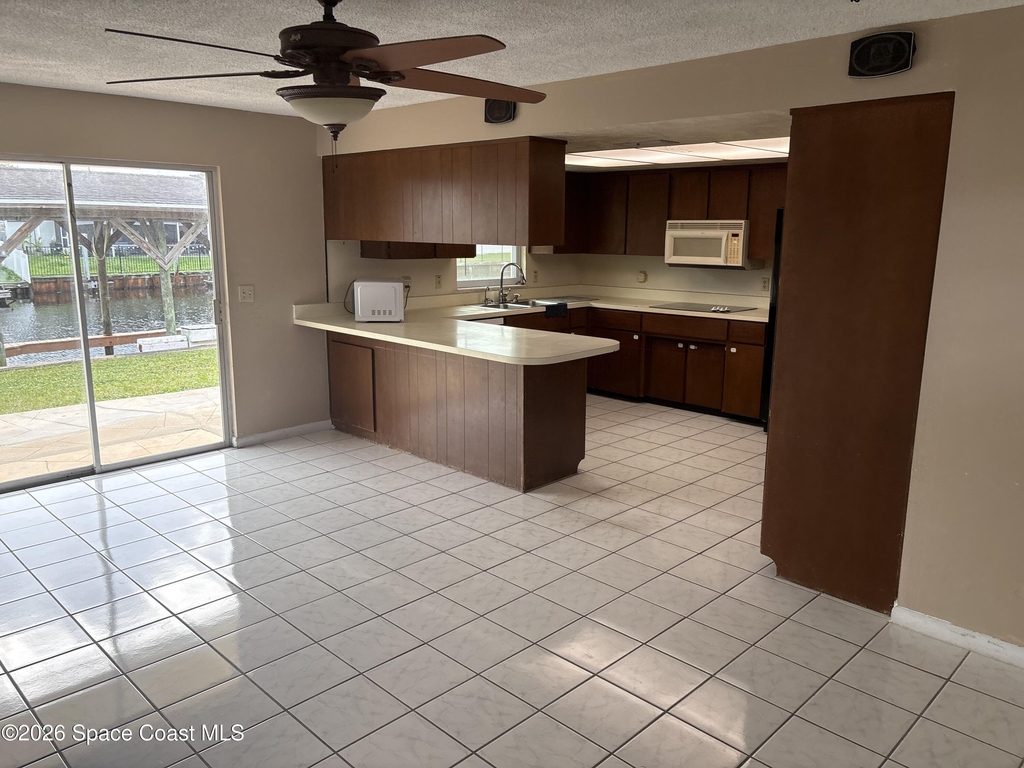 1570 Tuna Street - Photo 8