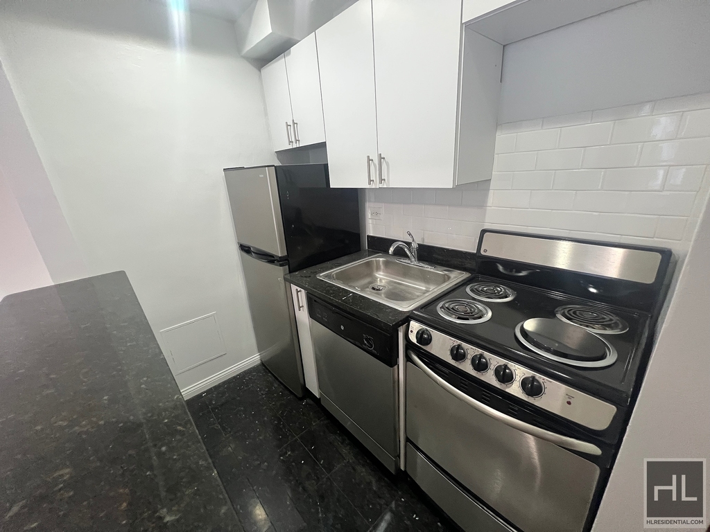 West 73rd Street - Photo 2