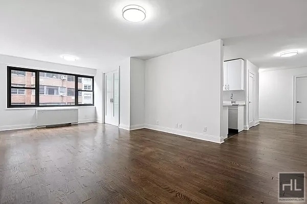 East 89th Street - Photo 0