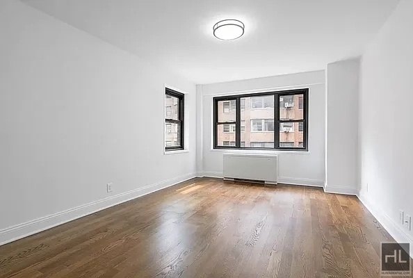 East 89th Street - Photo 2