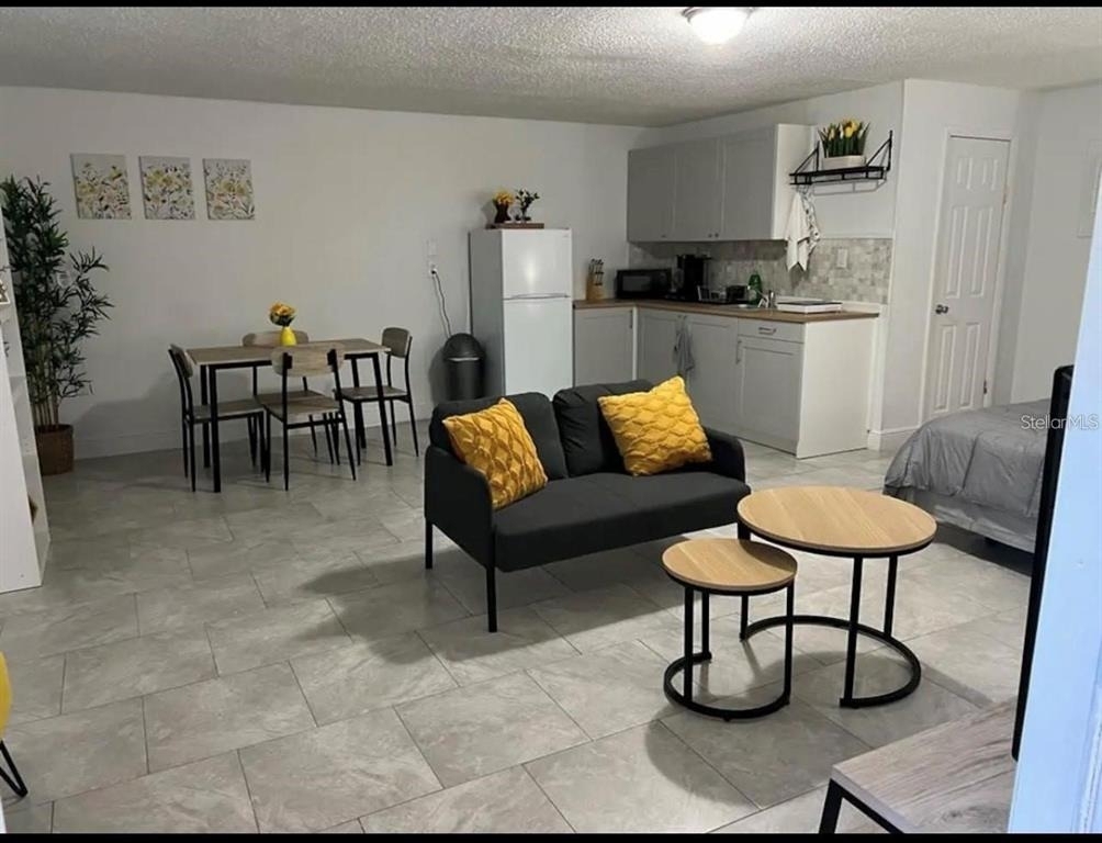 5324 Lime Avenue - Photo 3
