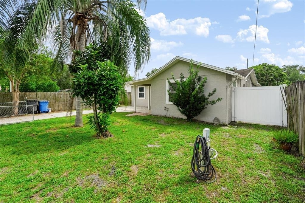 7606 Alvina Street - Photo 21