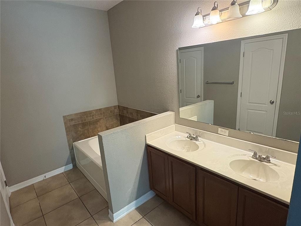 2820 Moonstone Bend - Photo 12