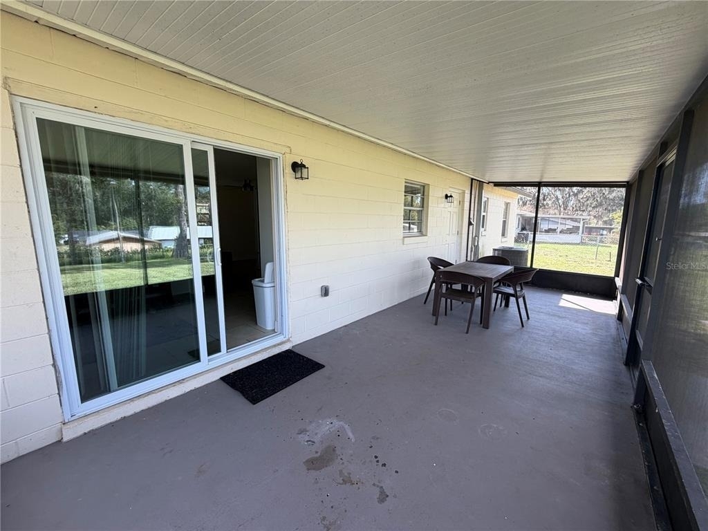 1925 Ne 28th Street - Photo 18