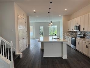 421 Mike Roberto Way - Photo 8