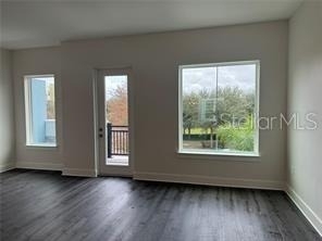 421 Mike Roberto Way - Photo 7