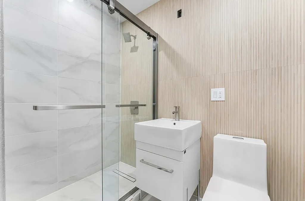 1578 3rd Avenue - Photo 6