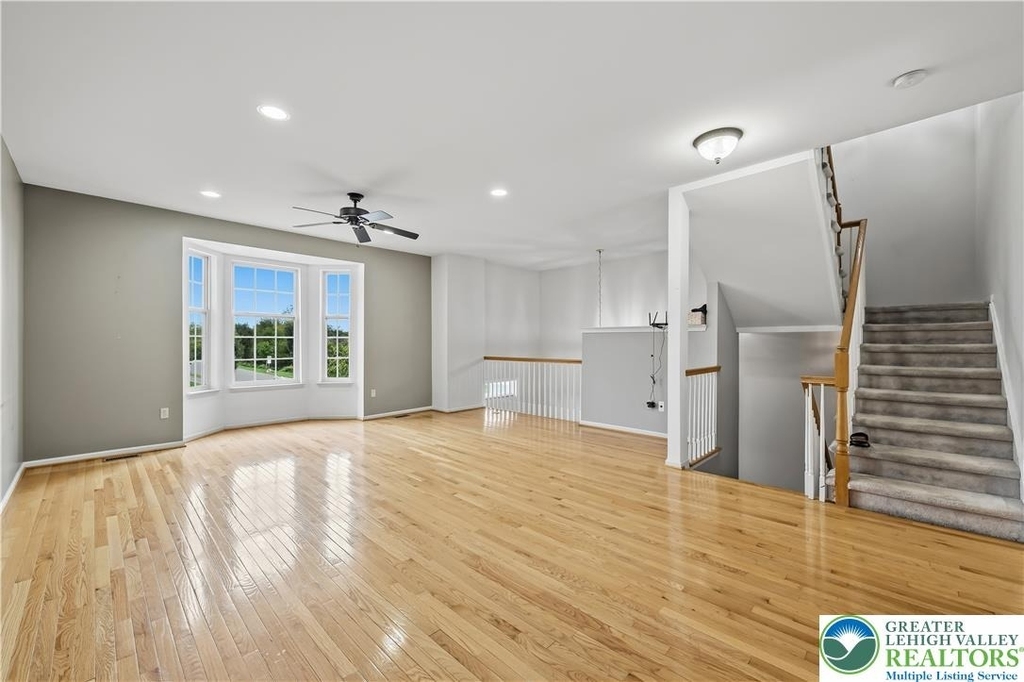 5607 Spring Ridge Drive - Photo 5