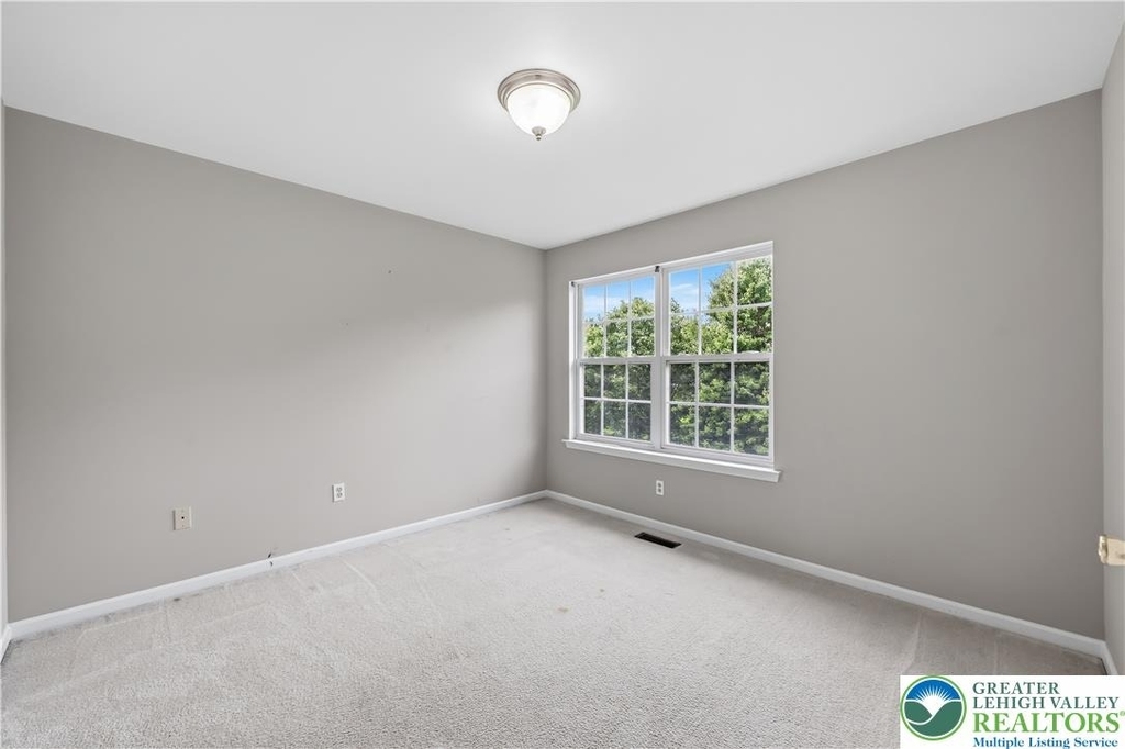5607 Spring Ridge Drive - Photo 10