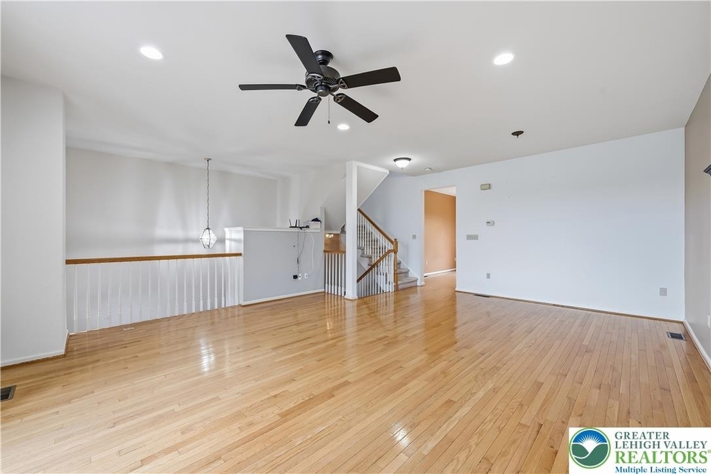 5607 Spring Ridge Drive - Photo 4