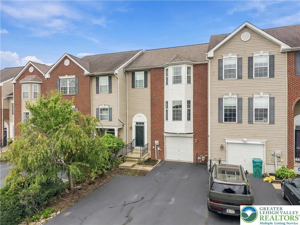 5607 Spring Ridge Drive - Photo 0