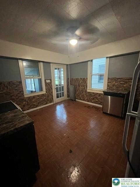 334 E Ludlow Street - Photo 5