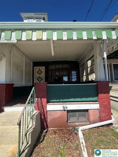 334 E Ludlow Street - Photo 1