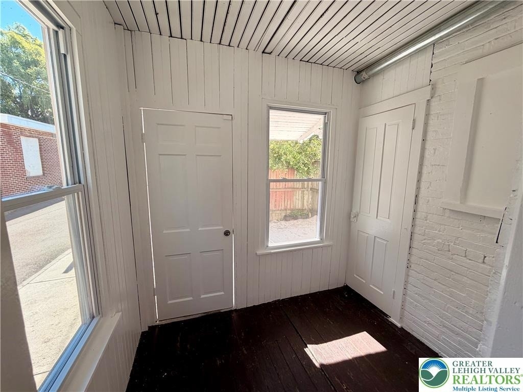 1034 Turner Street - Photo 13