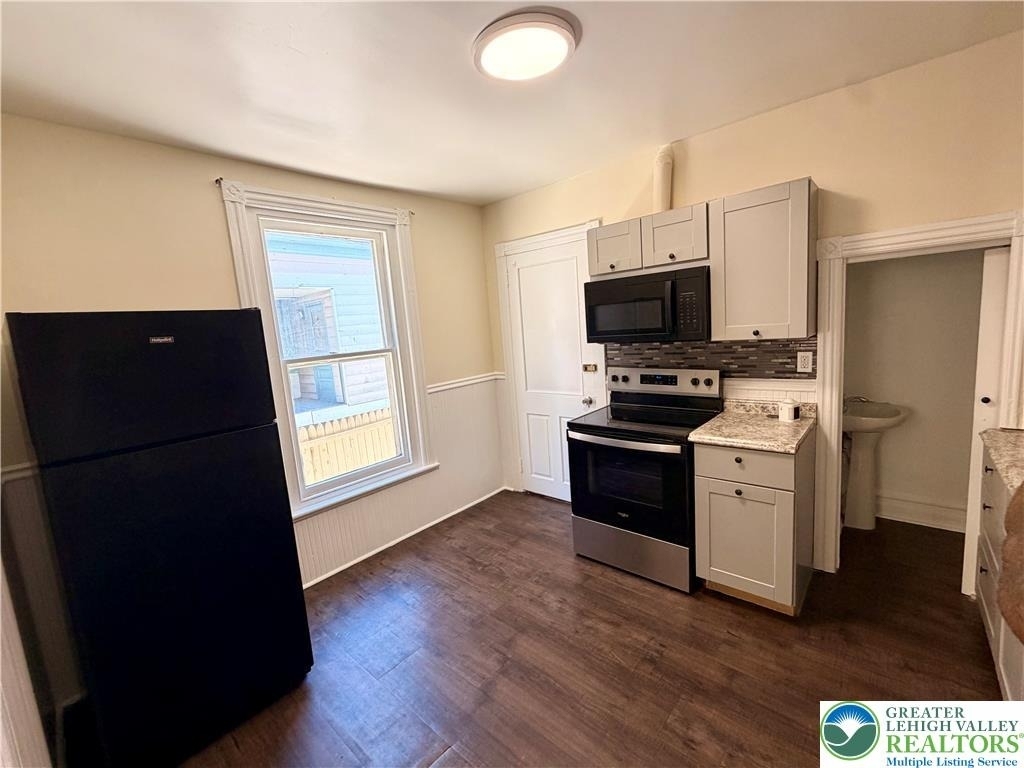 1034 Turner Street - Photo 10