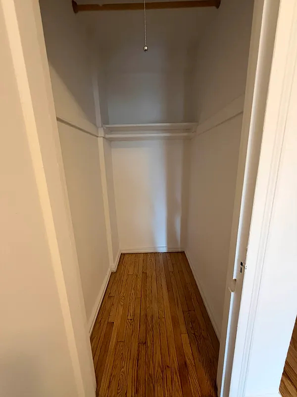 150 East 39th Street - Photo 4