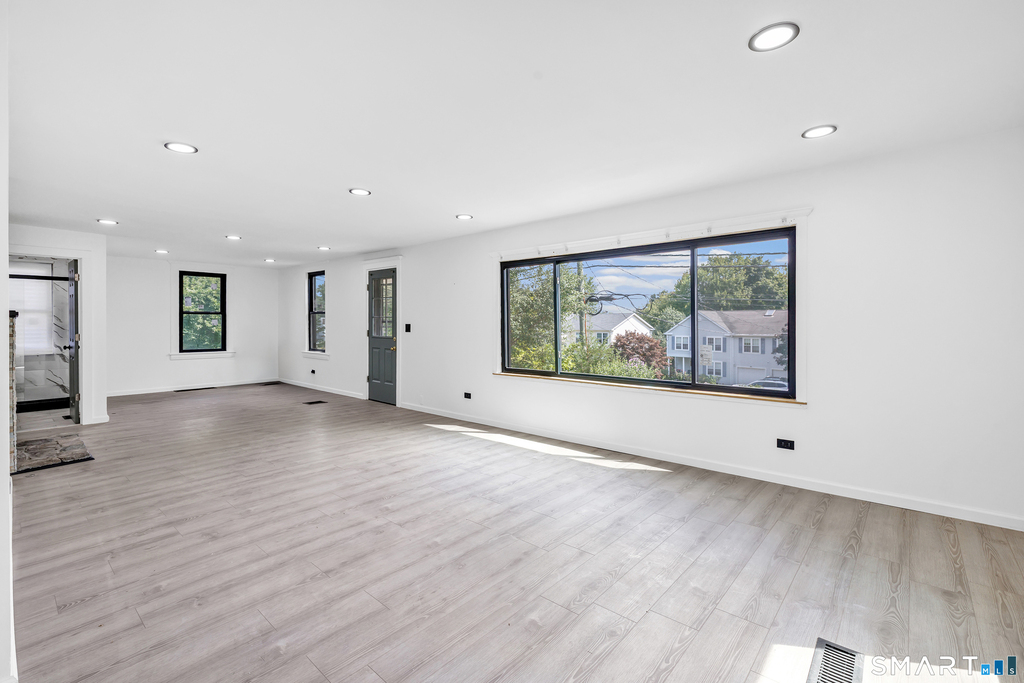 5167 Main Street - Photo 6