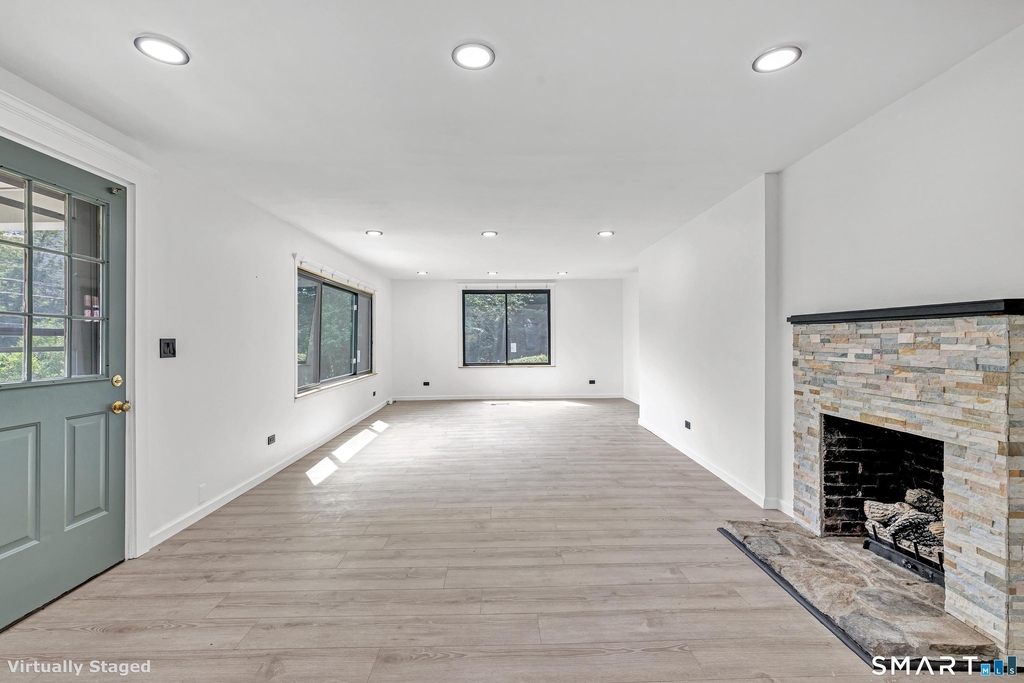 5167 Main Street - Photo 7