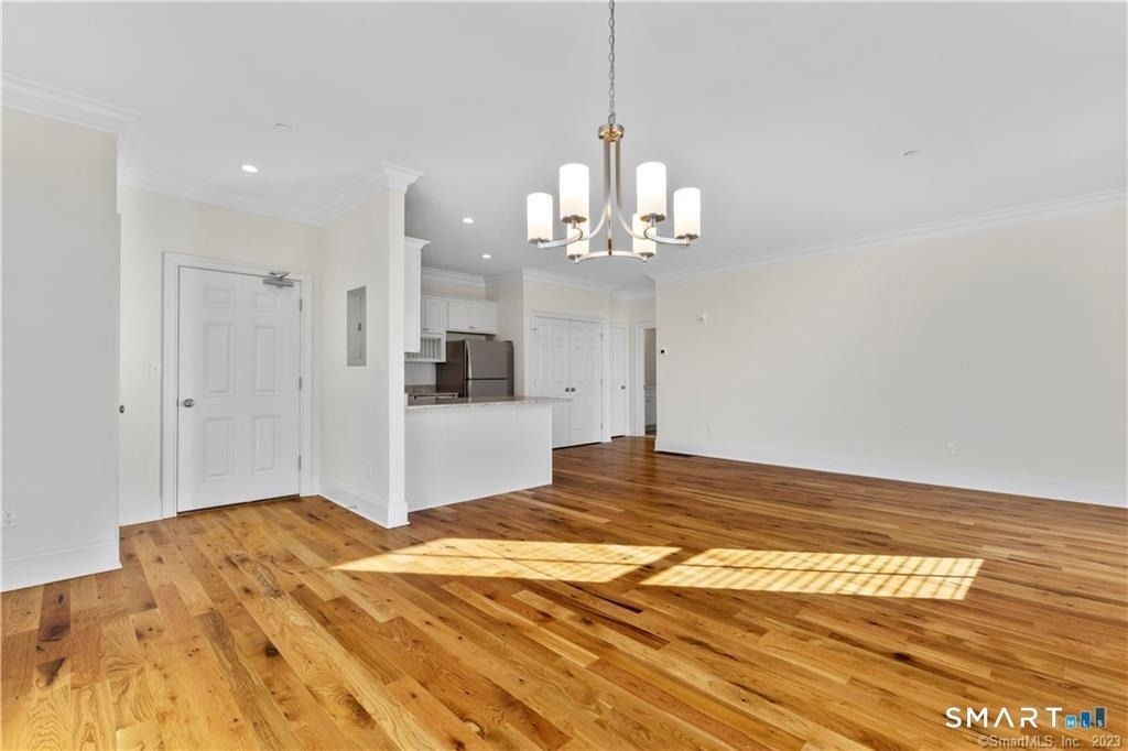 73 W Main Street - Photo 2