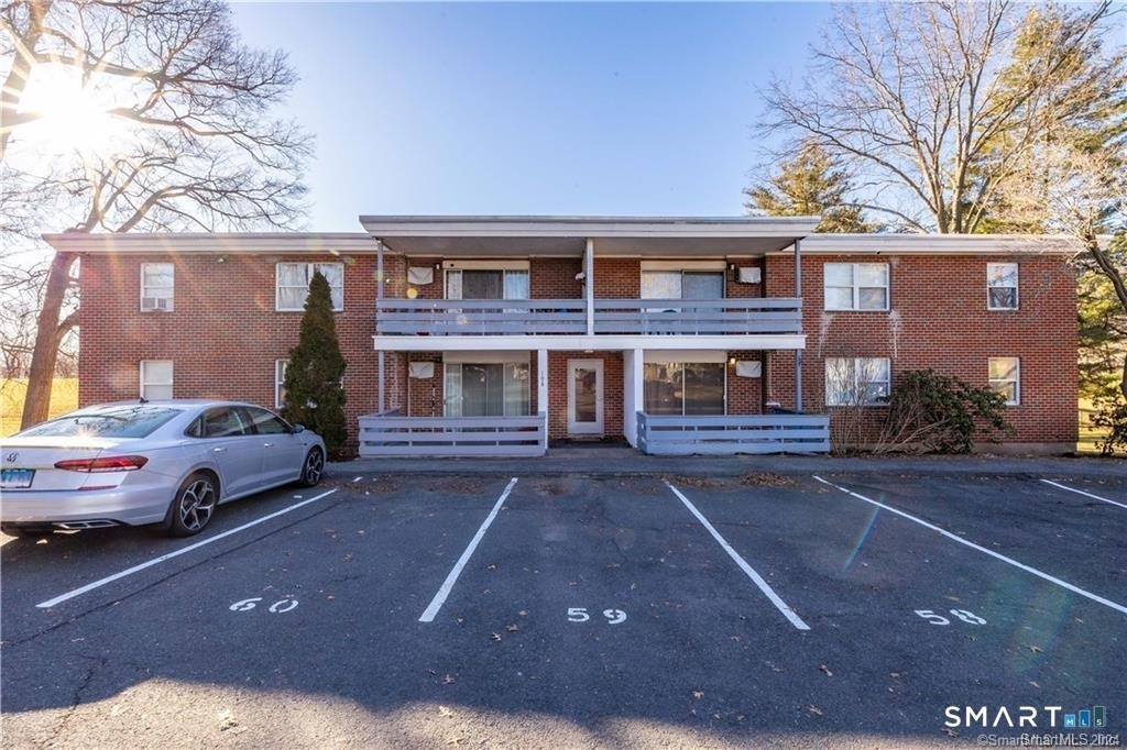 108 Oakwood Avenue - Photo 0