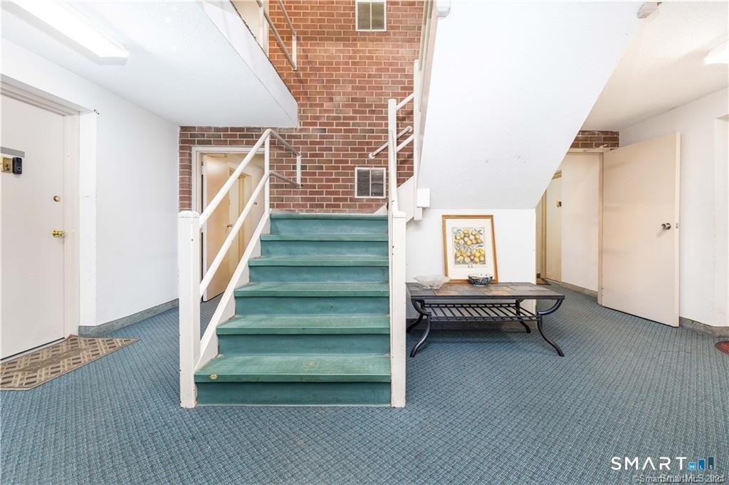 108 Oakwood Avenue - Photo 1