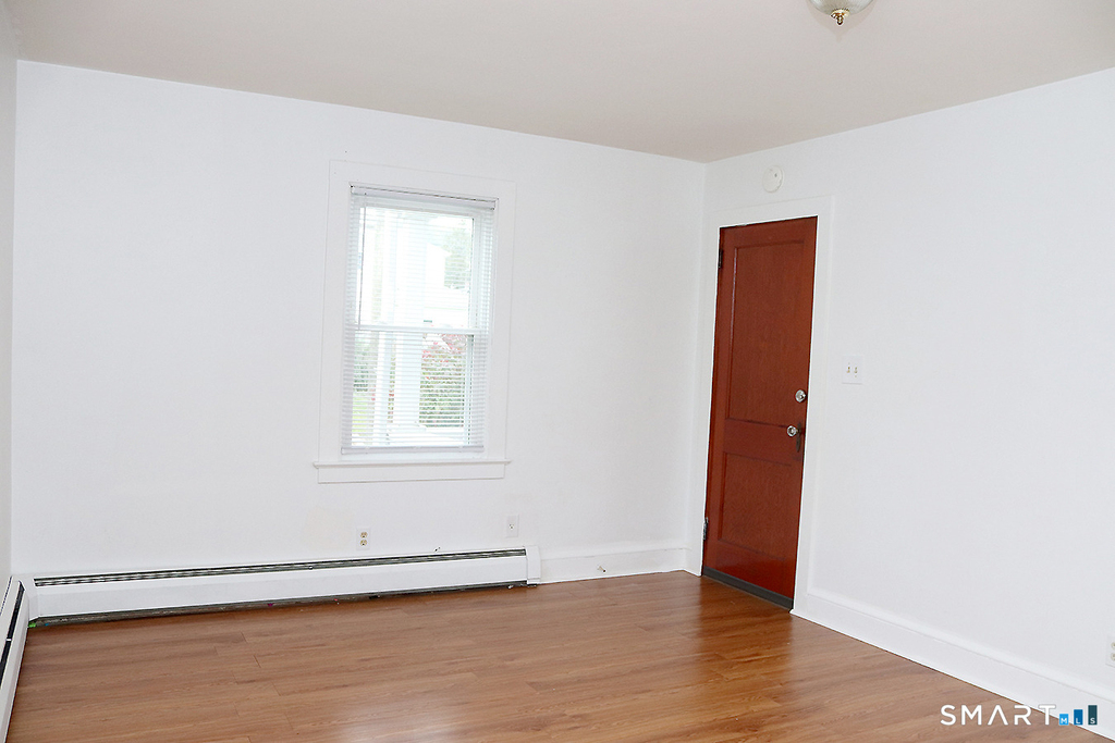 94 Wadhams Avenue - Photo 2