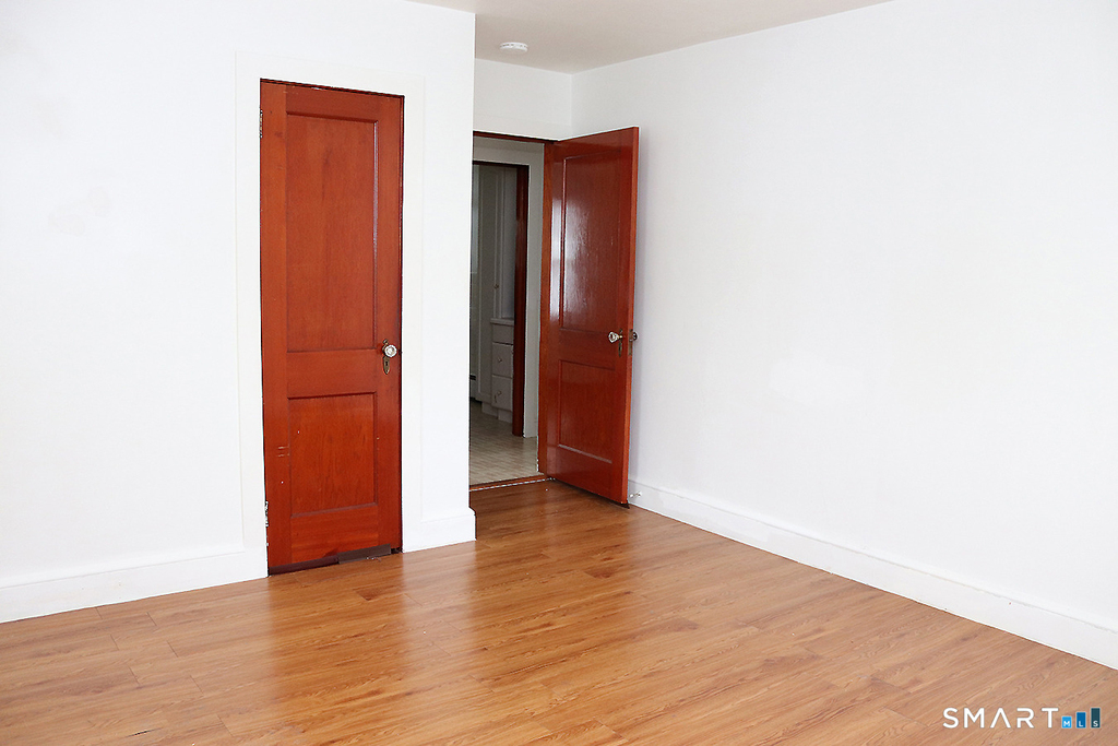 94 Wadhams Avenue - Photo 7