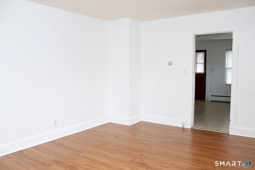 94 Wadhams Avenue - Photo 3