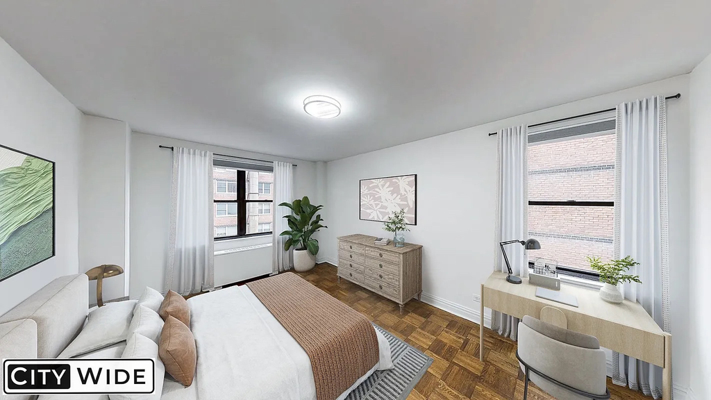 96 Fifth Avenue - Photo 1