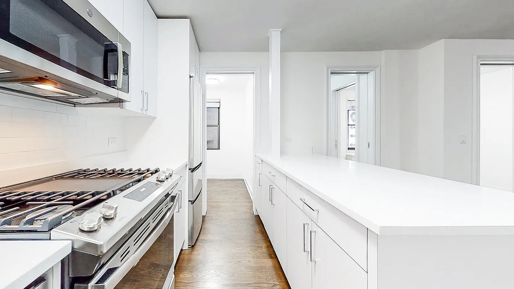 96 Fifth Avenue - Photo 6