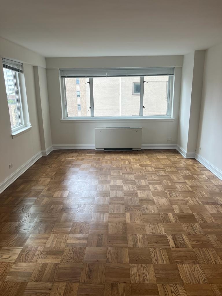East 71st Street - Photo 4