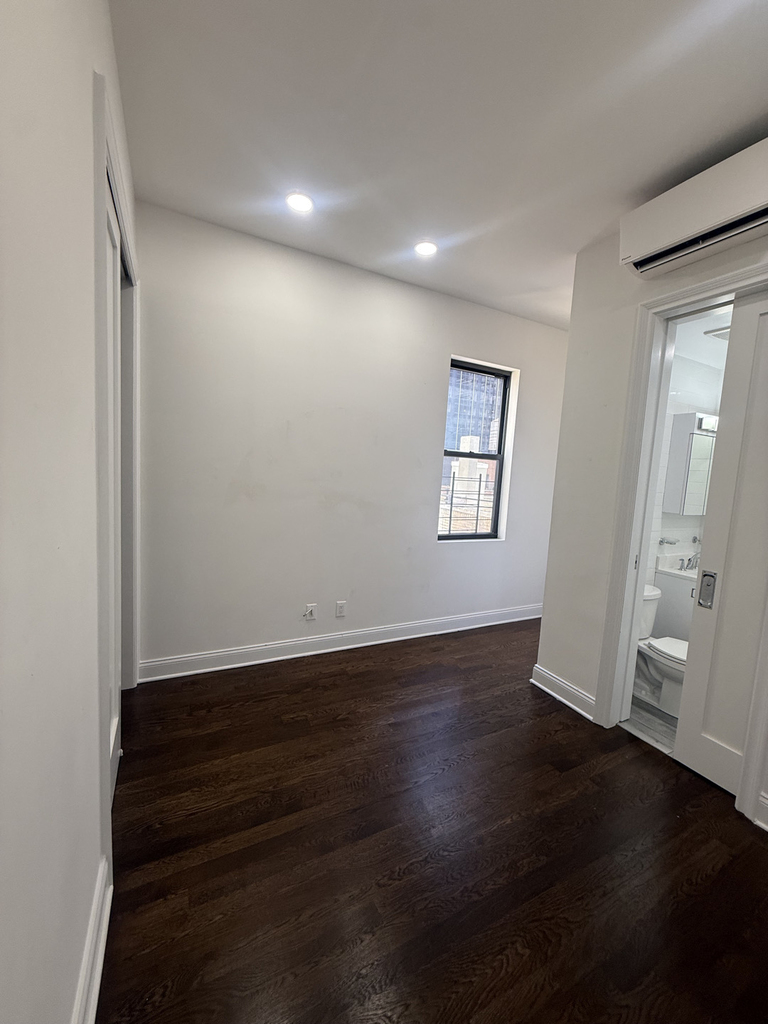 145 West 55th Street - Photo 16