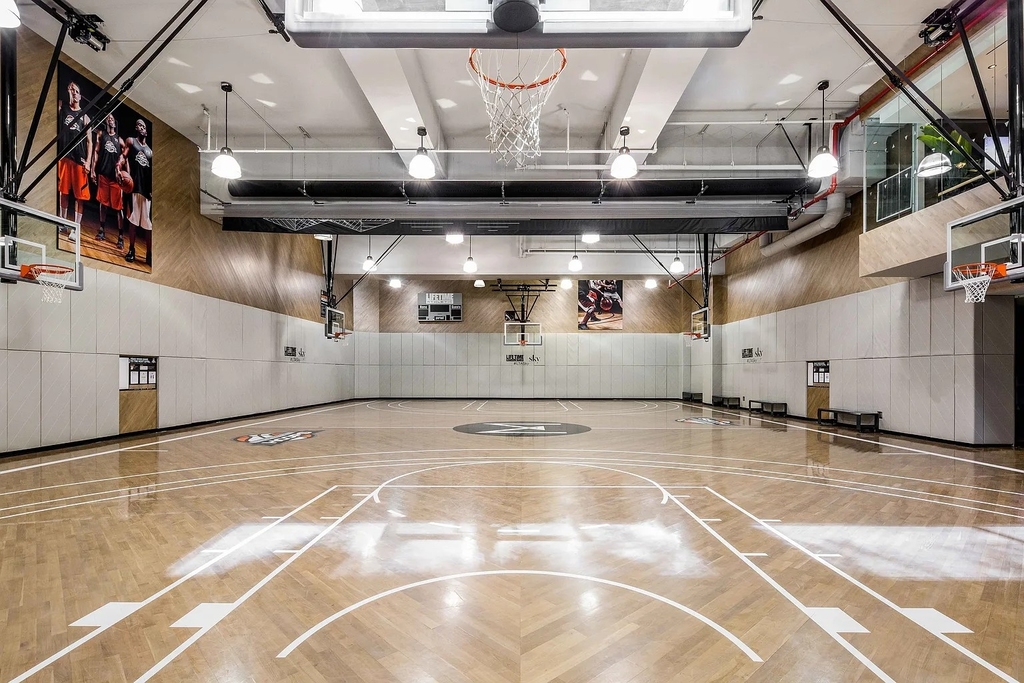 605 West 42nd Street - Photo 11