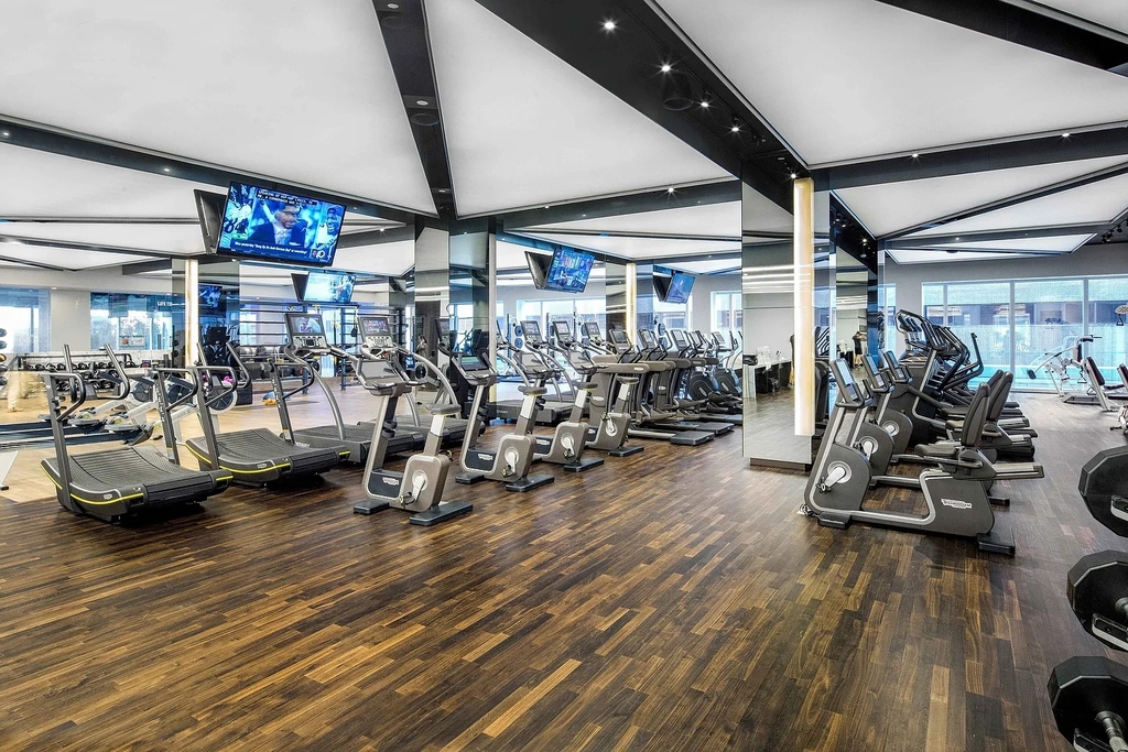 605 West 42nd Street - Photo 10