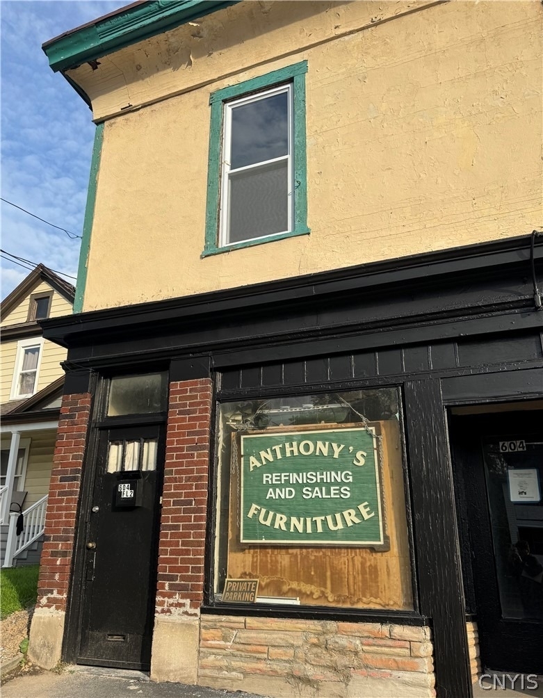604 Court Street - Photo 2