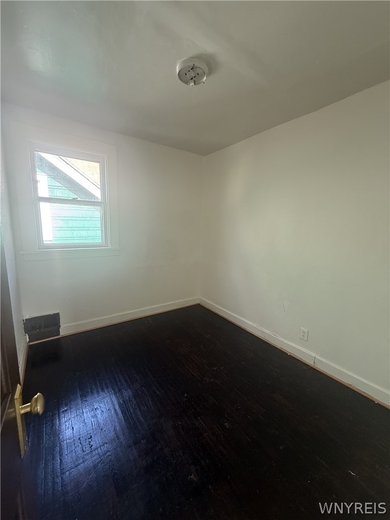 213 Courtland Avenue - Photo 3