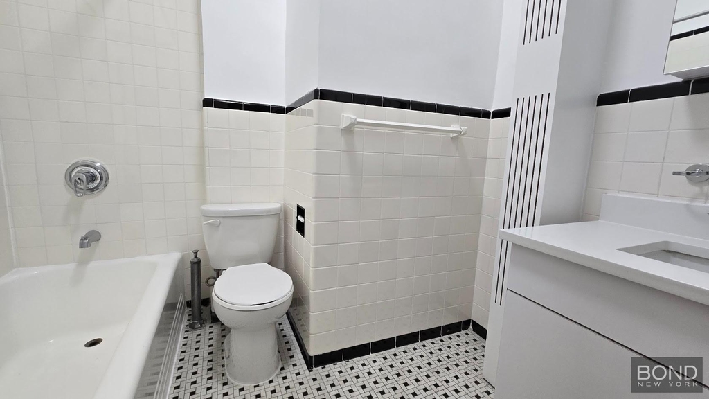 West 72nd Street - Photo 8