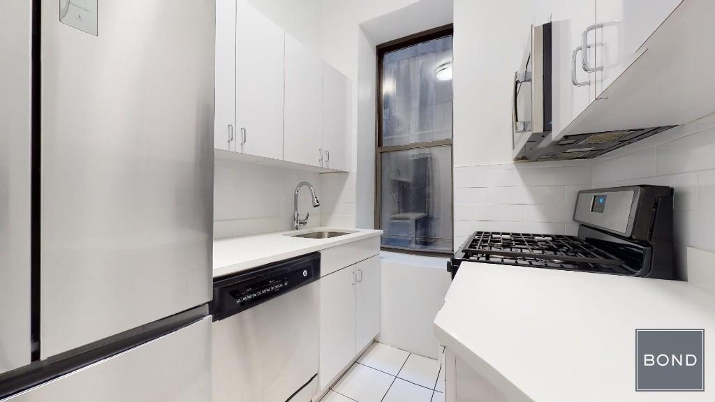West 72nd Street - Photo 7
